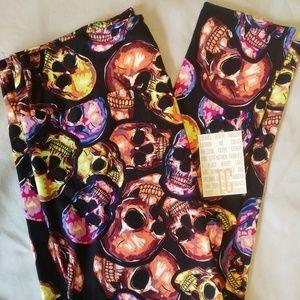 Lularoe NWT TC Skull Leggings